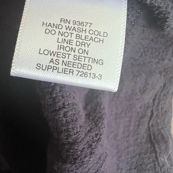 White House Black Market Black cold shoulder Ruffled Blouse Size 8/Whimsigoth - Picture 11 of 11